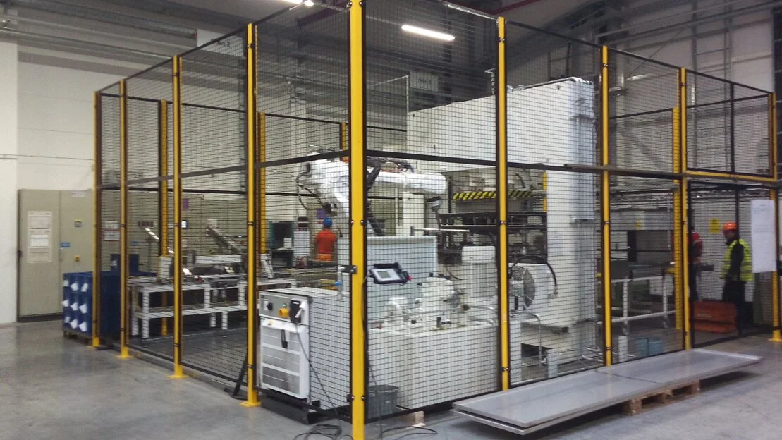 Automatisierte Fördertechnik in einem Logistikzentrum